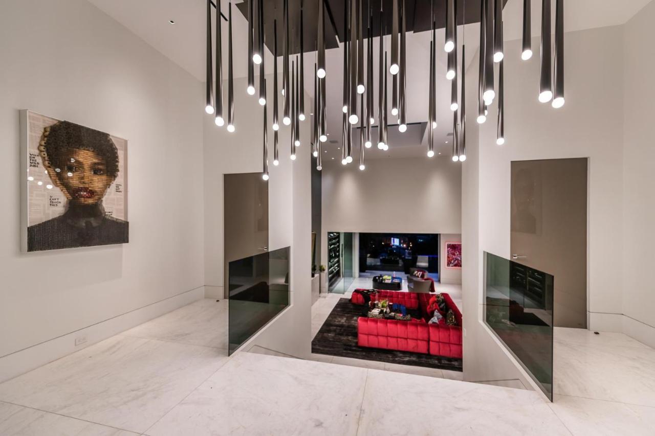 St Ives Modern * Los Angeles