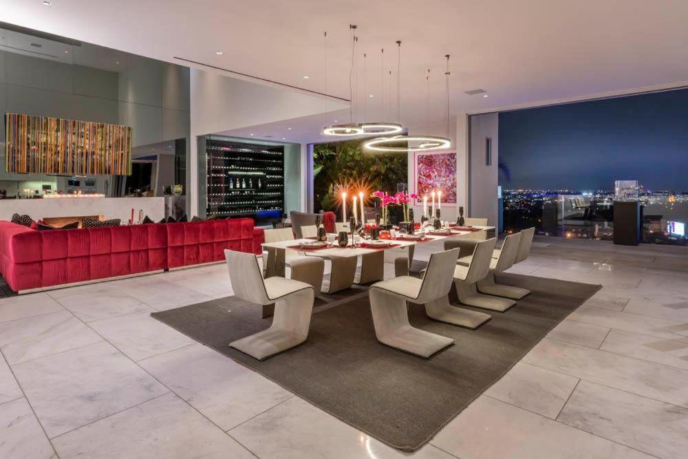 St Ives Modern * Los Angeles